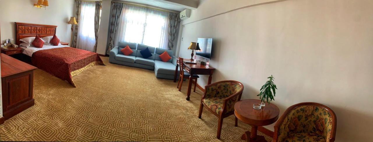 Asia & Africa Hotel アンタナナリボ エクステリア 写真